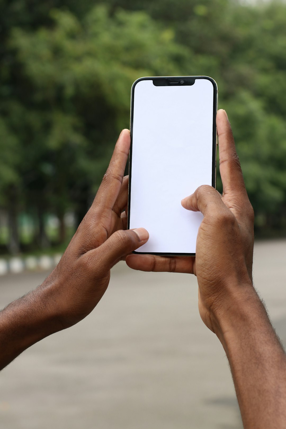 Using an iPhone outdoors